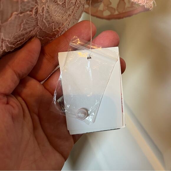 NWT David's Bridal Short Popover Lace Petal Pink Bridesmaid Dress Sz 4 - Picture 14 of 16